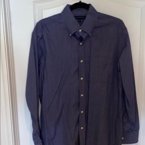 Men’s Tommy Hilfiger shirt good condition